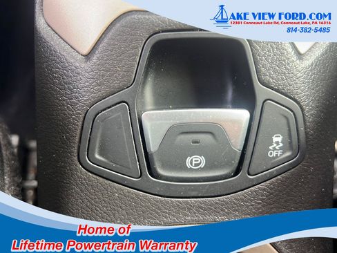 Used 2017 Jeep Renegade Latitude w/ Popular Equipment Group AWD/4WD image 33