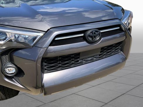 Used 2021 Toyota 4Runner SR5 RWD image 31