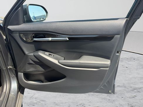 Used 2025 Kia Seltos S FWD image 34