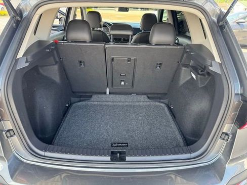 Used 2024 Volkswagen Taos SE FWD image 23