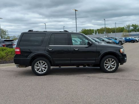 Used 2015 Ford Expedition Limited w/ Equipment Group 301A AWD/4WD image 9