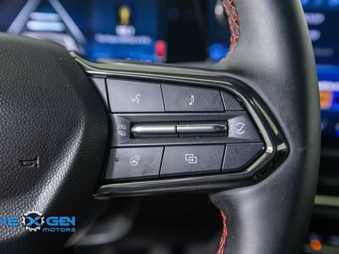 Used 2024 Chevrolet Equinox EV RS FWD image 15