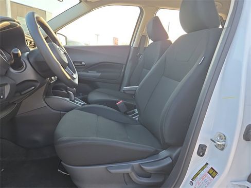 New 2025 Nissan Kicks Play S image 10