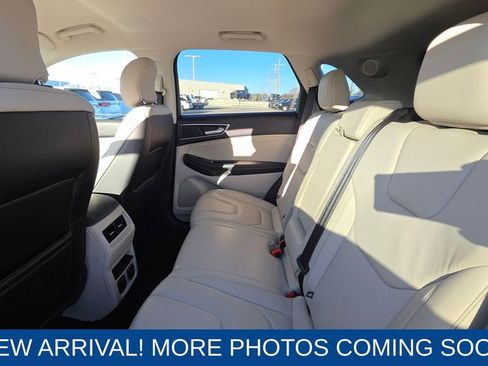 Used 2015 Ford Edge Titanium w/ Technology Package image 12