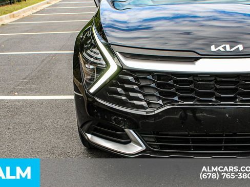 Used 2024 Kia Sportage LX image 12