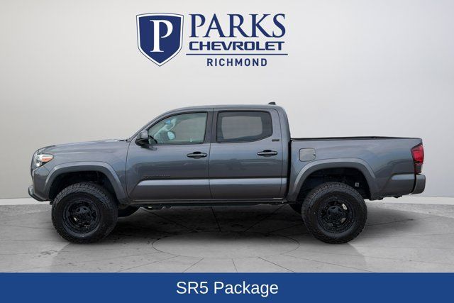 Used 2018 Toyota Tacoma SR5 AWD/4WD image 5