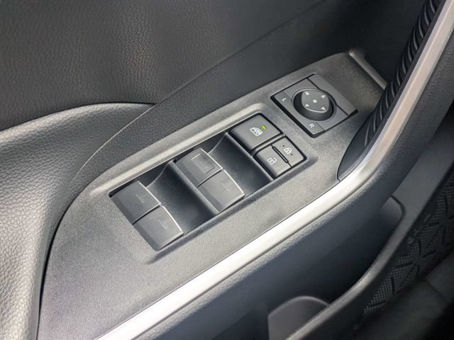 Used 2025 Toyota RAV4 XLE w/ Convenience Package FWD image 25