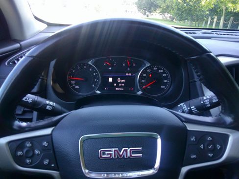 Used 2020 GMC Terrain Denali w/ Denali Premium Package AWD/4WD image 36