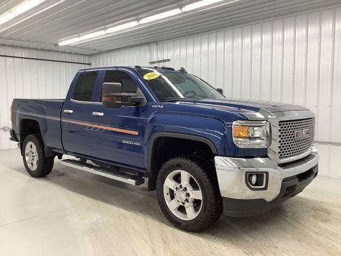 Used 2016 GMC Sierra 2500 SLE w/ SLE Preferred Package image 1