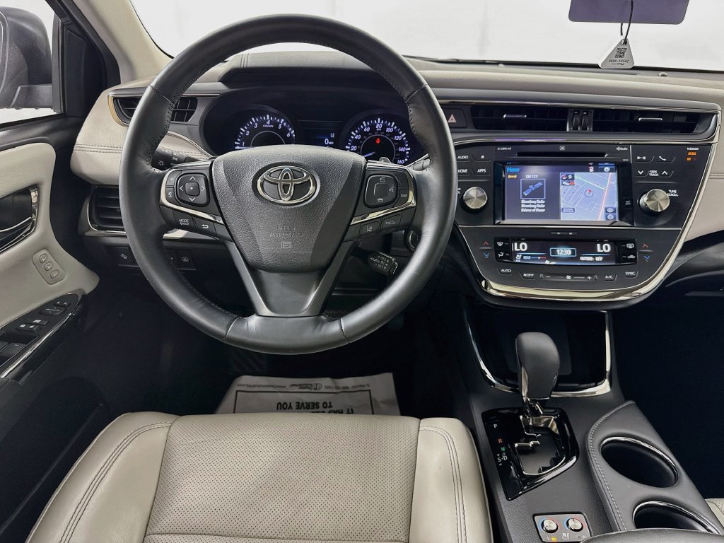 Used 2018 Toyota Avalon Limited FWD image 28