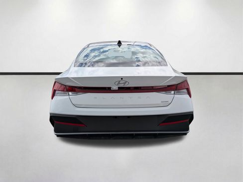 New 2026 Hyundai Elantra Sport FWD image 4