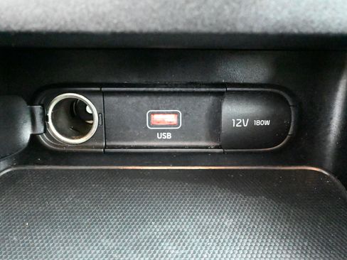 Used 2023 Kia Forte LXS image 18