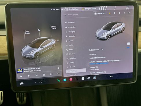 Used 2023 Tesla Model 3 Standard Range image 17