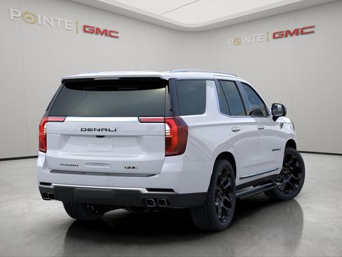 New 2026 GMC Yukon Denali w/ Denali Reserve Package AWD/4WD image 4