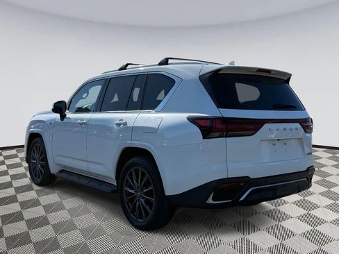 Used 2024 Lexus LX 600 F Sport image 4