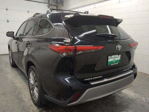 Used 2020 Toyota Highlander Platinum AWD/4WD image 5