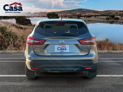 Used 2021 Nissan Rogue Sport S image 3