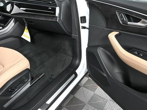 New 2025 Audi Q7 3.0T Premium Plus image 27