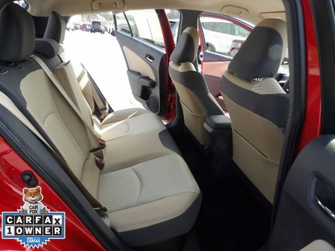Used 2016 Toyota Prius Two image 36