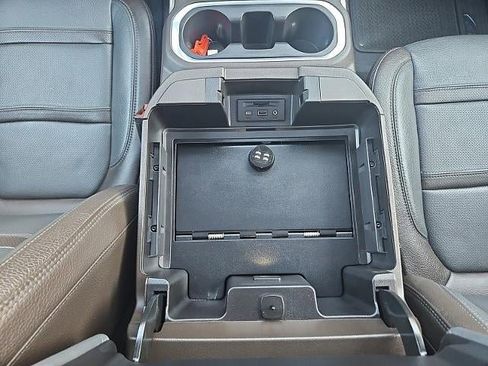 Used 2023 GMC Sierra 2500 Denali w/ Technology Package image 21