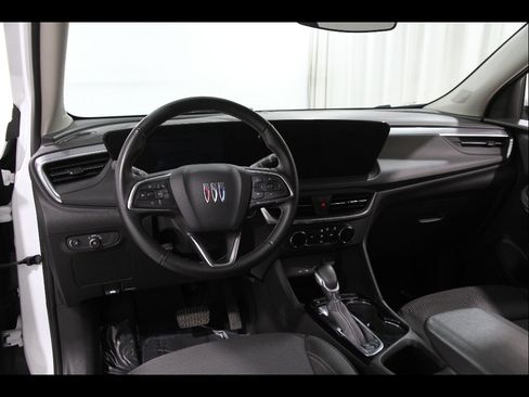 Used 2024 Buick Encore GX Preferred image 6