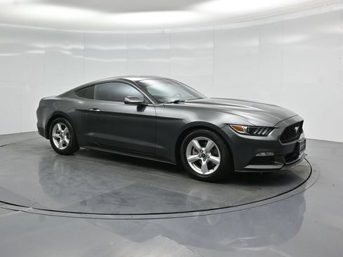 Certified 2017 Ford Mustang Coupe RWD image 20