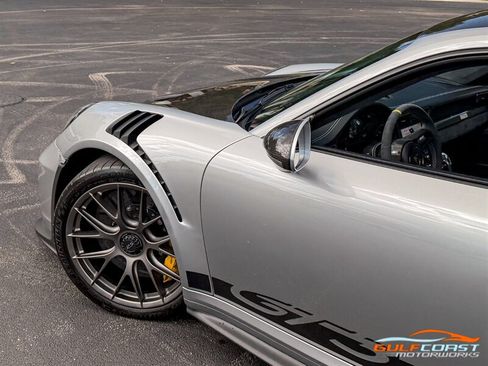 Used 2019 Porsche 911 GT3 RS w/ Weissach Package RWD image 47