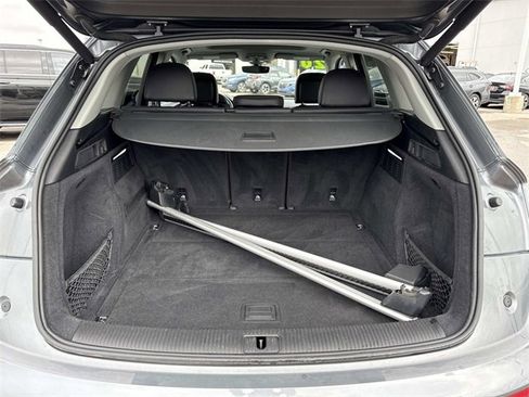 Used 2020 Audi Q5 2.0T Premium w/ Convenience Package image 7