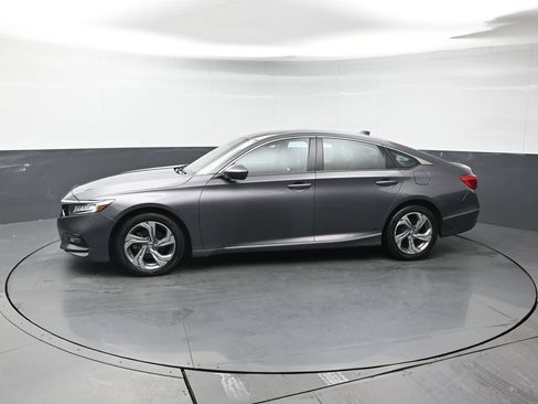 Used 2018 Honda Accord EX-L image 2