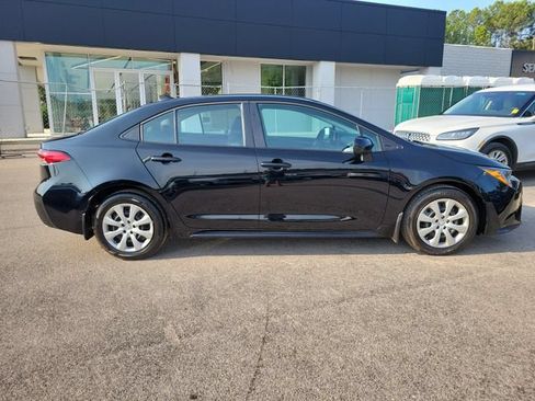 Used 2026 Toyota Corolla LE FWD image 4