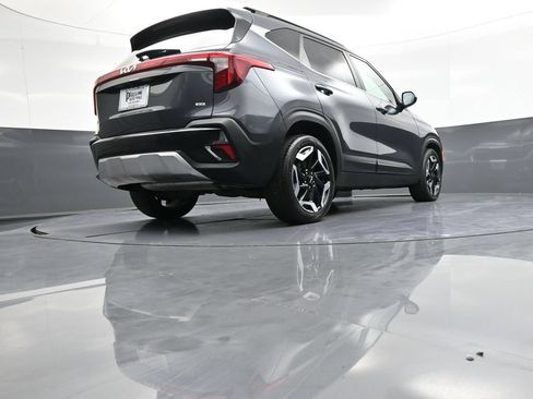 Certified 2025 Kia Seltos SX w/ SX Sunroof Package AWD/4WD image 31
