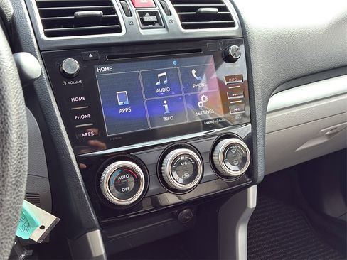 Used 2017 Subaru Forester 2.5i Premium w/ All-Weather Package image 27