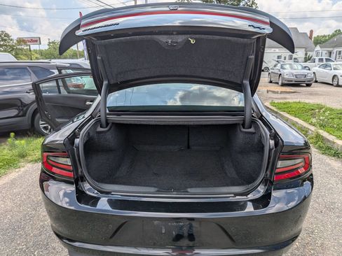 Used 2017 Dodge Charger R/T w/ Plus Group RWD image 29