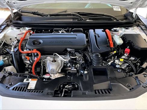 Used 2025 Honda Accord Sport image 30