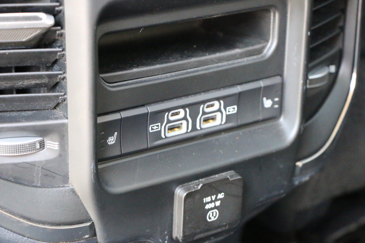 Used 2023 RAM 2500 Limited AWD/4WD image 31