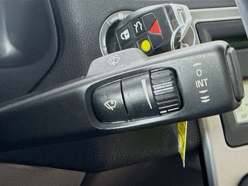 Used 2007 Volvo C70 T5 image 13