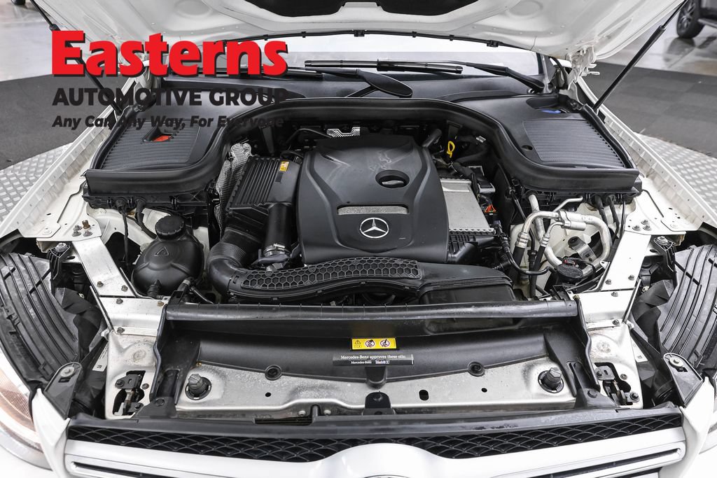 Used 2019 Mercedes-Benz GLC 300 4MATIC image 8