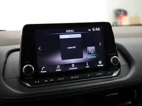 Used 2021 Nissan Rogue SV image 19