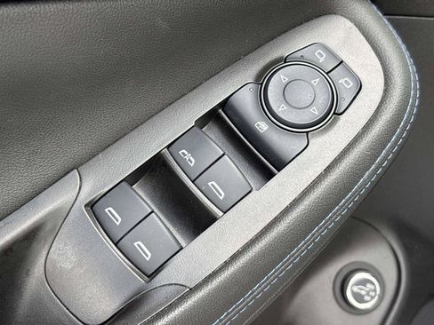 Used 2025 Buick Encore GX Sport Touring w/ Comfort Package AWD/4WD image 14