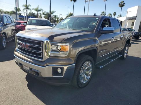 Used 2015 GMC Sierra 1500 SLT w/ SLT Crew Cab Value Package image 2