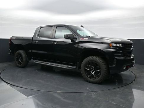 Used 2021 Chevrolet Silverado 1500 LT Trail Boss w/ Bed Protection Package AWD/4WD image 3