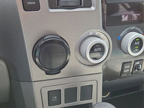 Used 2017 Toyota Sequoia SR5 w/ Premium Package image 30