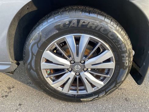 Used 2018 Nissan Pathfinder S image 17