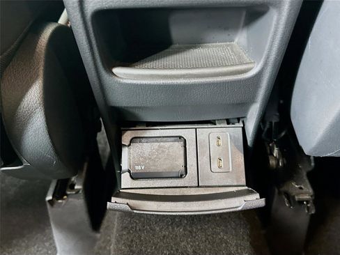 Certified 2023 Mercedes-Benz GLA 250 4MATIC image 32