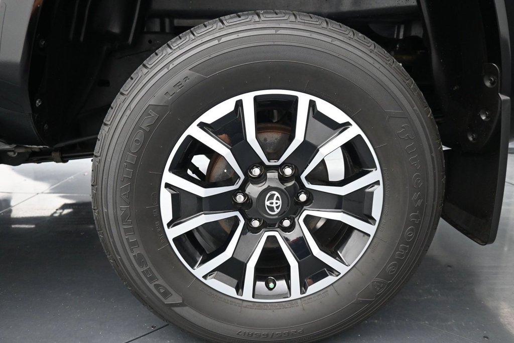 Used 2023 Toyota Tacoma TRD Sport AWD/4WD image 15