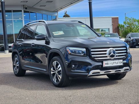 Used 2026 Mercedes-Benz GLB 250 4MATIC image 3