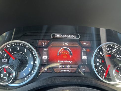 Used 2021 RAM 1500 Laramie w/ Night Edition AWD/4WD image 7