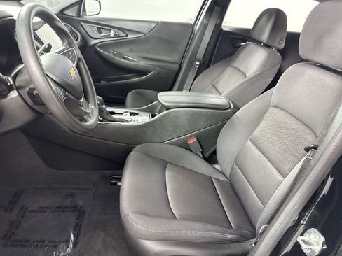 Used 2023 Chevrolet Malibu LT FWD image 4