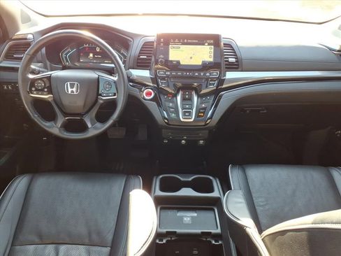 Used 2024 Honda Odyssey Elite image 16