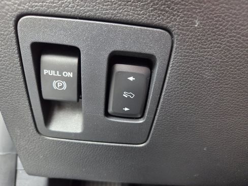 Used 2018 Ford Expedition Max XLT image 31